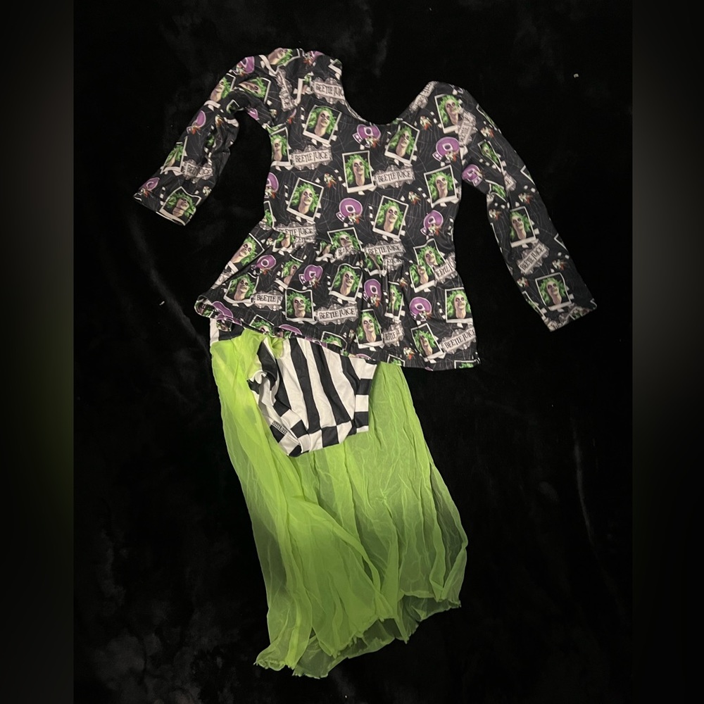 Size 3t top and skirted bummies
